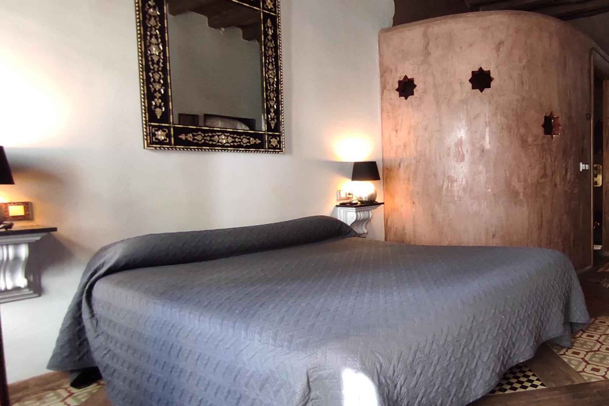 Hotel La Boheme Касерес Экстерьер фото