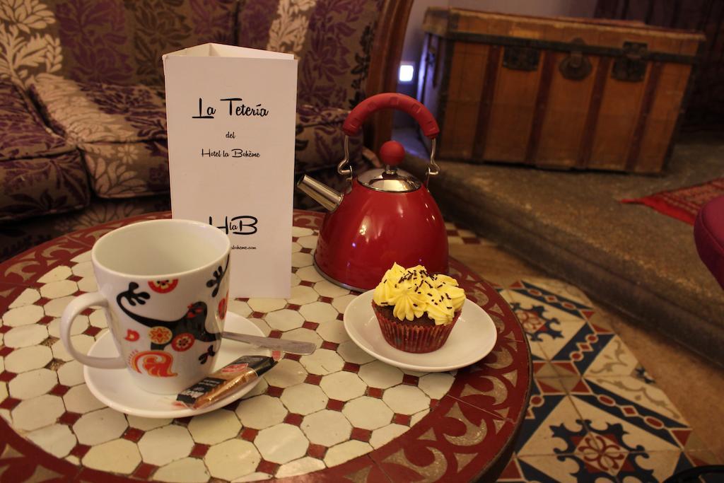 Hotel La Boheme Касерес Экстерьер фото