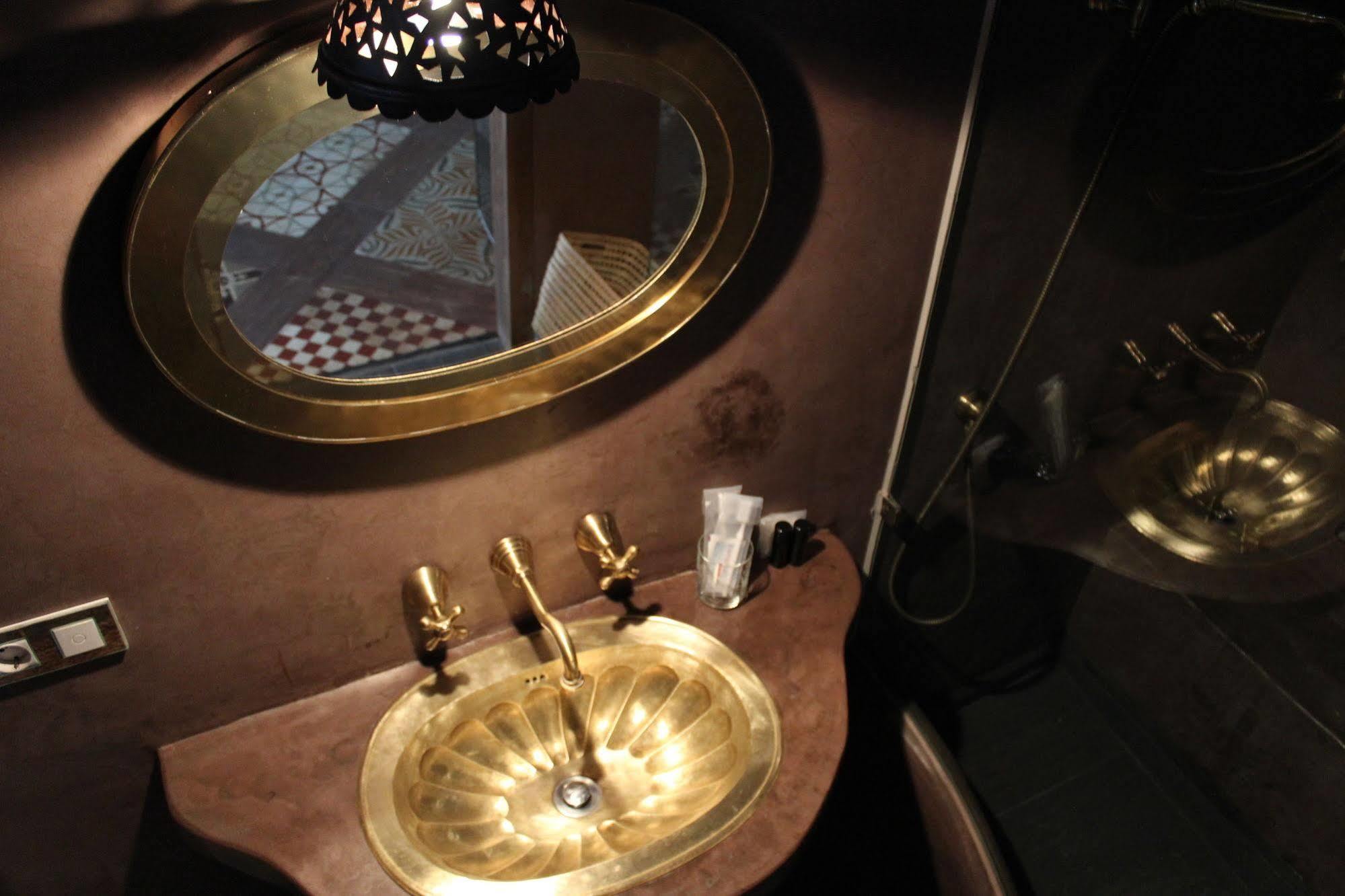 Hotel La Boheme Касерес Экстерьер фото