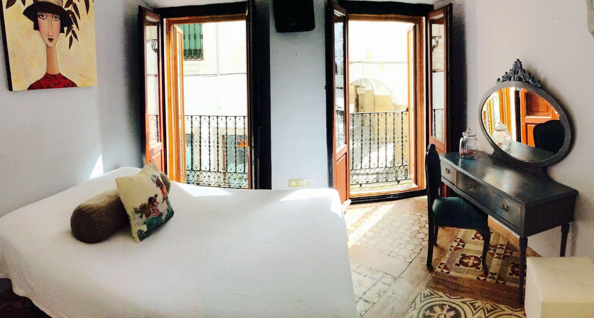 Hotel La Boheme Касерес Экстерьер фото