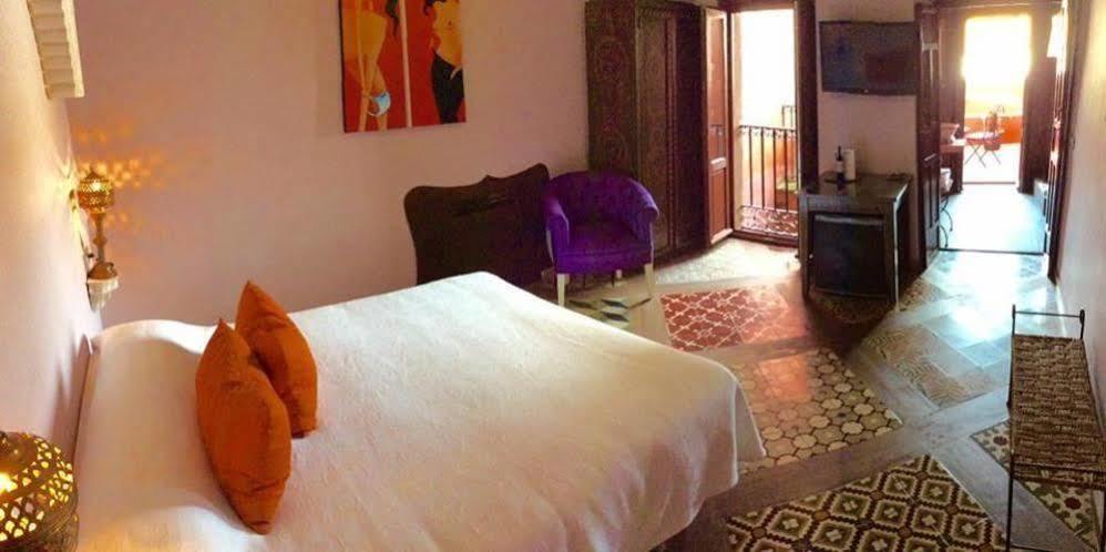 Hotel La Boheme Касерес Экстерьер фото